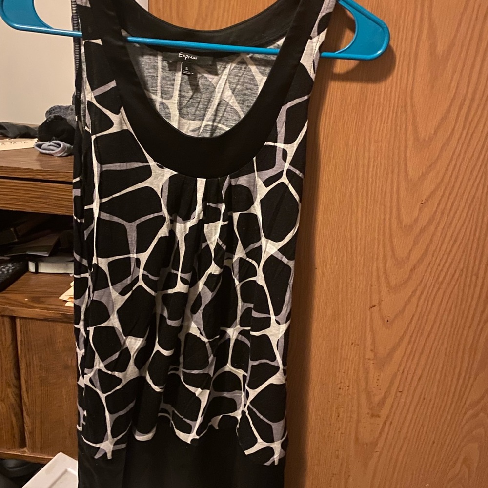 Express top - Picture 3 of 5